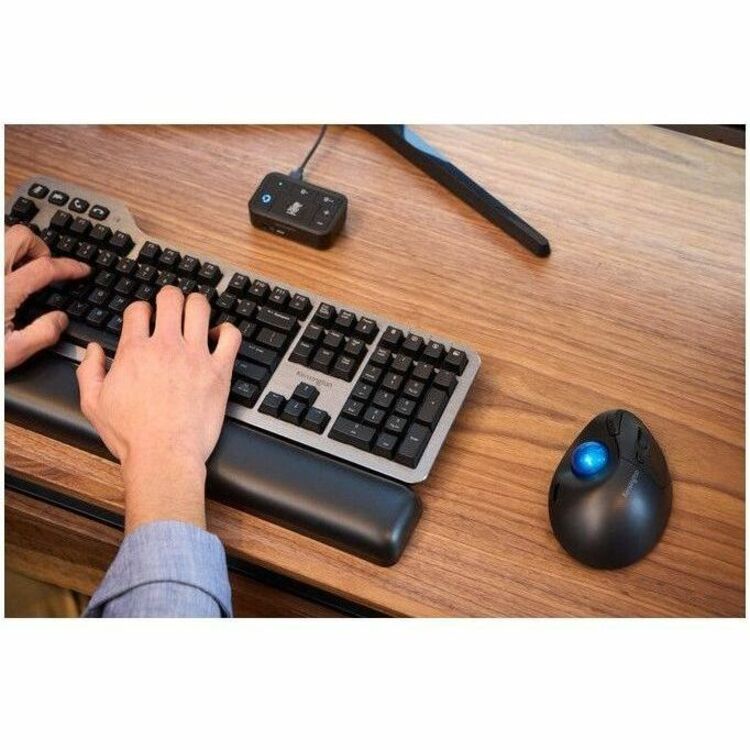 Kensington Pro Fit Ergo TB450 Trackball K72194WW