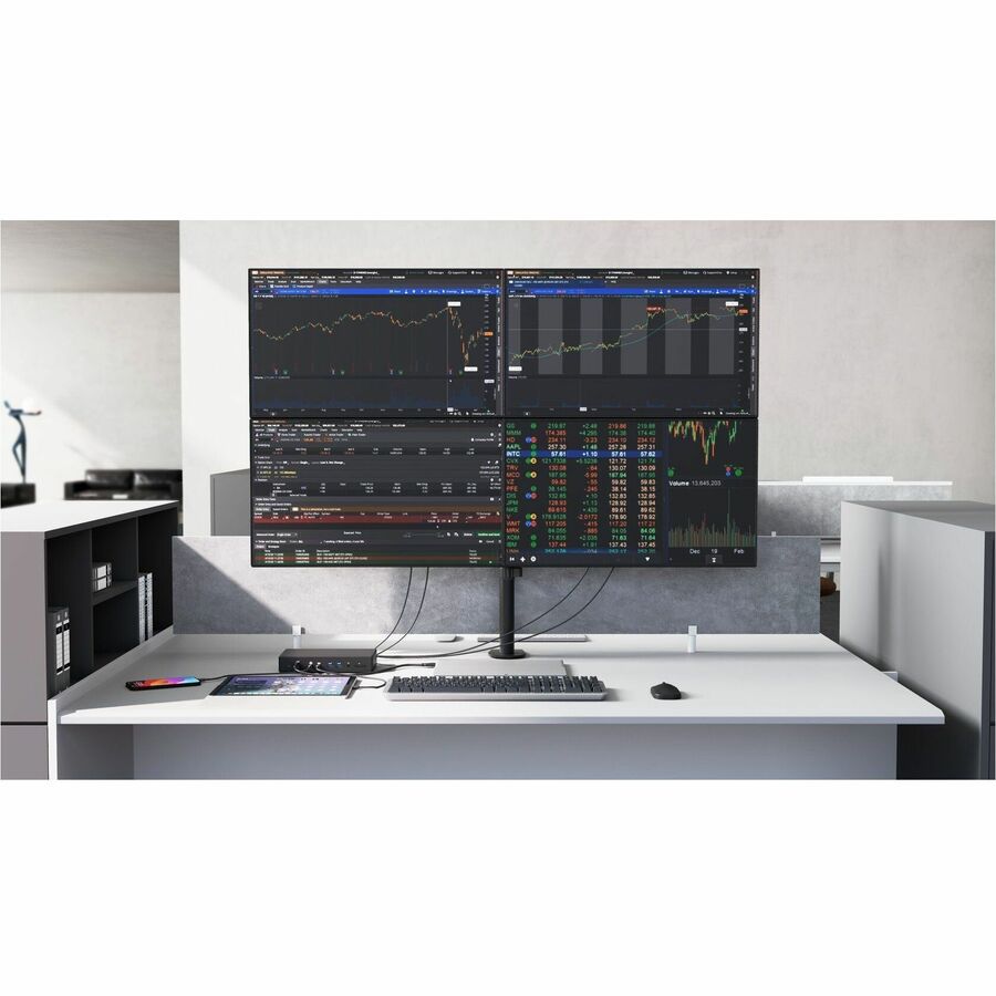 Kensington SD4880P USB-C 10Gbps Quad Video 17-in-1 Driverless Dock K34113NA