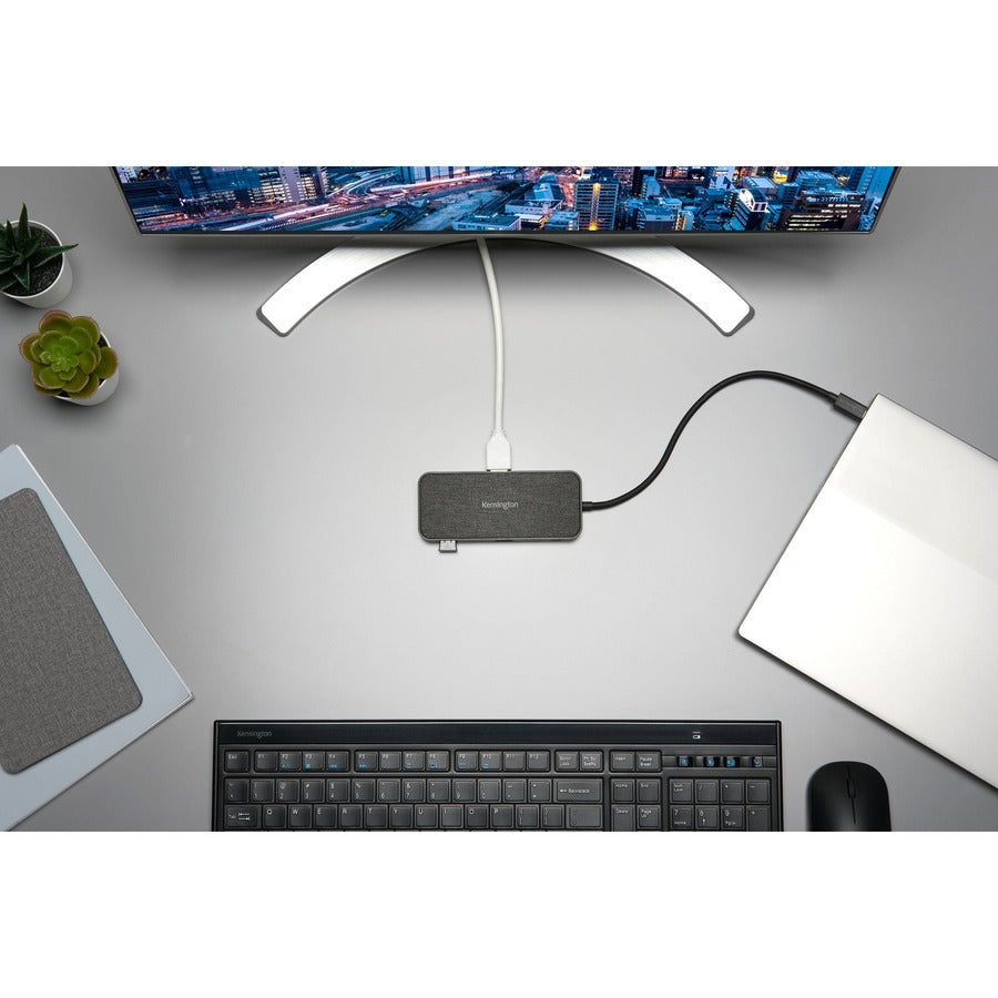 Kensington SD1650P USB-C Single 4K Portable Docking Station with 100W Power Pass-Through K34020WW