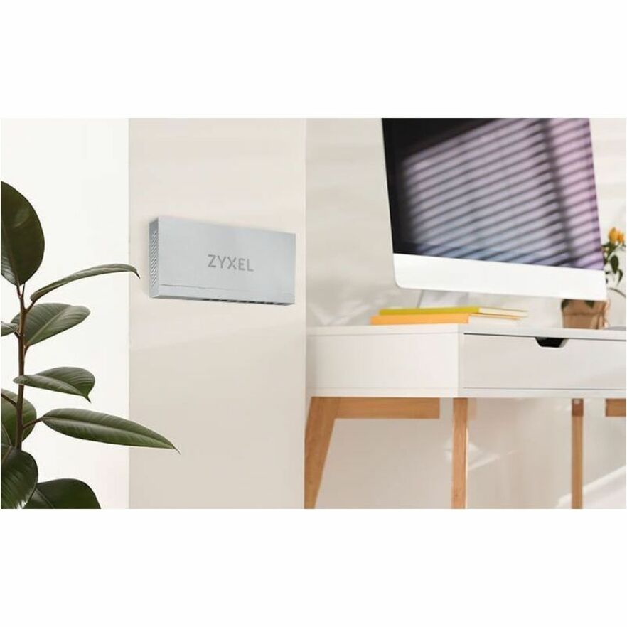 ZYXEL MG-105 Ethernet Switch MG105