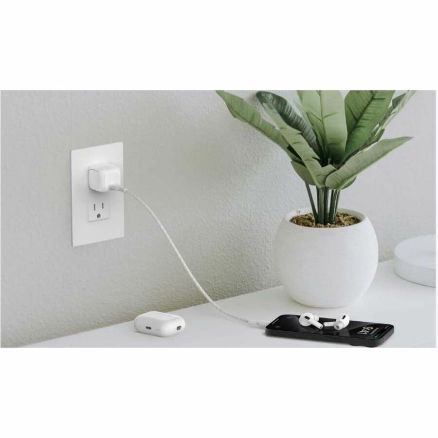 Belkin BoostCharge Cubic USB-C Wall Charger 20W WCA009dqWH