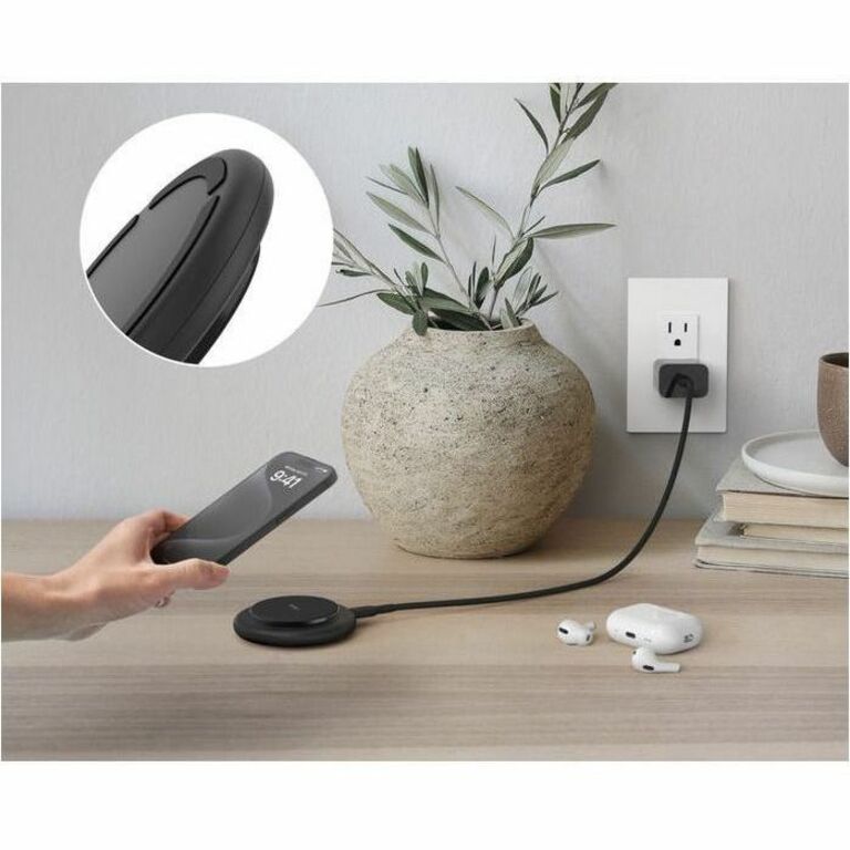 Belkin BoostCharge Magnetic Wireless Charging Pad with Qi2 15W WIA009ttBK