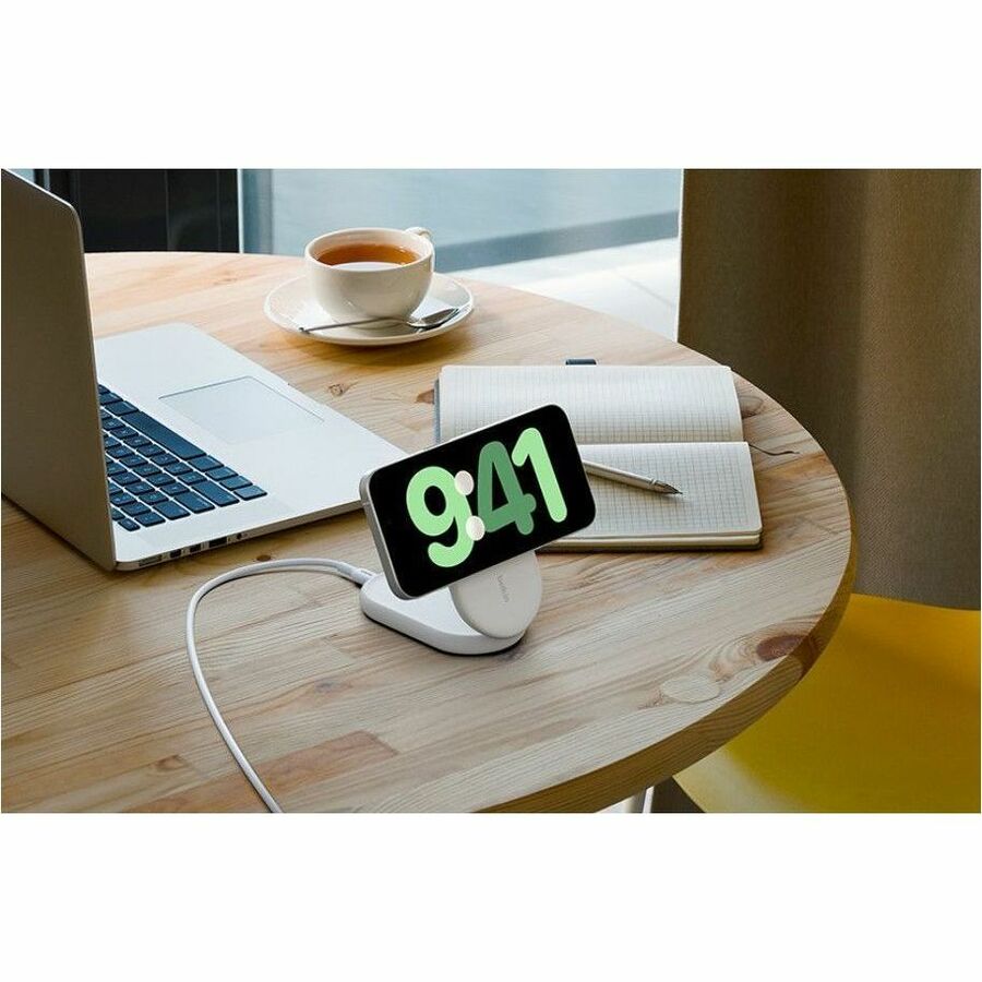 Belkin BoostCharge Magnetic Foldable Wireless Charger with Qi2 15W WIB007ttWH