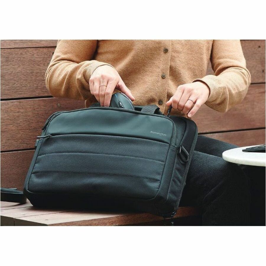 Kensington Carrying Case for 16" Notebook - Black K60390WW