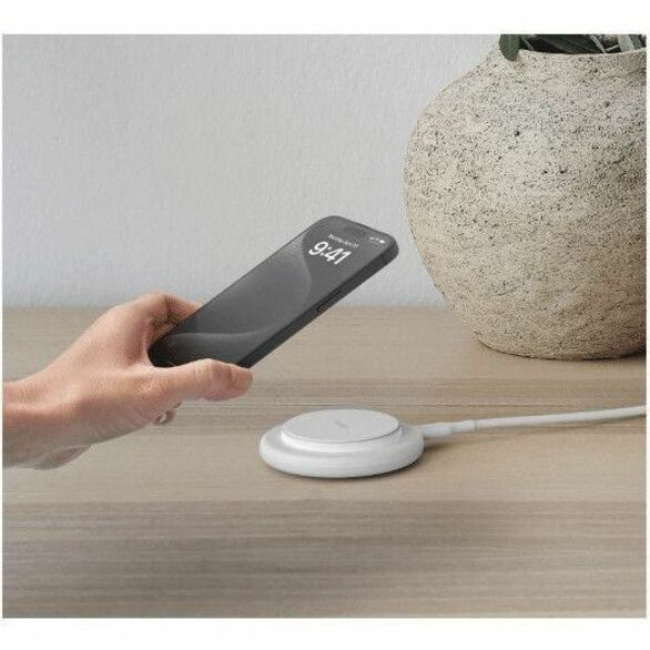 Belkin BoostCharge Magnetic Wireless Charging Pad with Qi2 15W WIA009ttWH