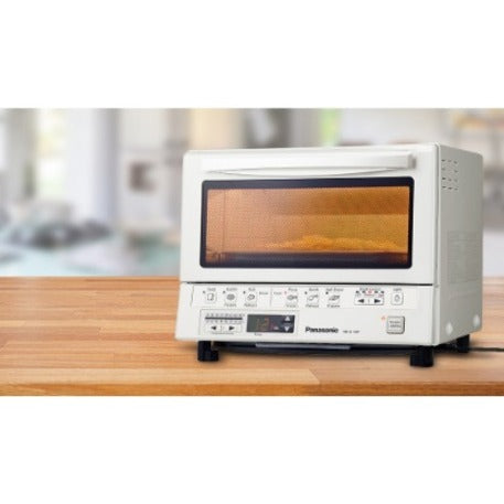 Panasonic FlashXpress 1300 Watt G110PW 4 Slice Toaster Oven With Infrared Heating NB-G110PW