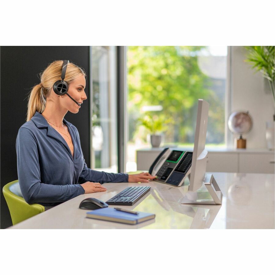 Poly Voyager 4320 UC Stereo USB-A Headset + BT700 USB-A Adapter + Charging Stand 77Y99AA