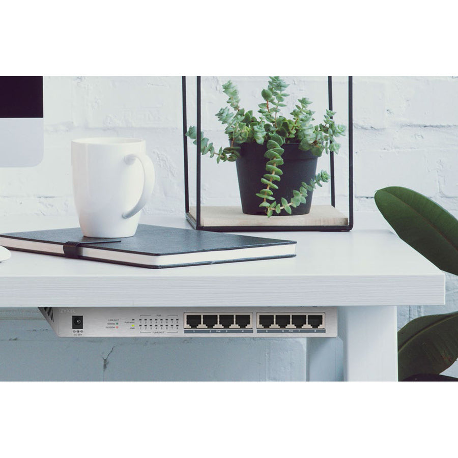 ZYXEL 8-Port GbE Unmanaged PoE Switch GS1008HP