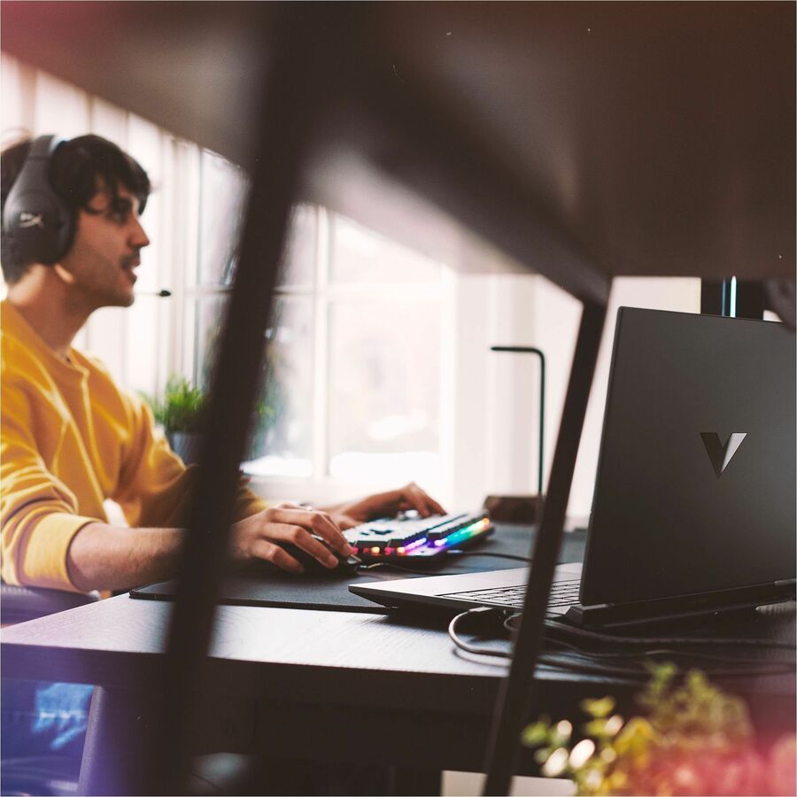 VICTUS 15-fa1000 15-fa1040nr 15.6" Gaming Notebook - Full HD - Intel Core i5 12th Gen i5-12500H - 16 GB - 512 GB SSD - Mica Silver, Black Chrome 8E9L6UA#ABA