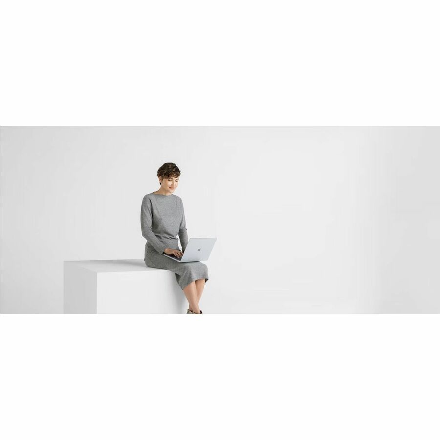 Microsoft Surface Laptop 6 13.5" Touchscreen Notebook - Intel Core Ultra 5 135H - 8 GB - 256 GB SSD - English Keyboard - Platinum - TAA Compliant 303-00001