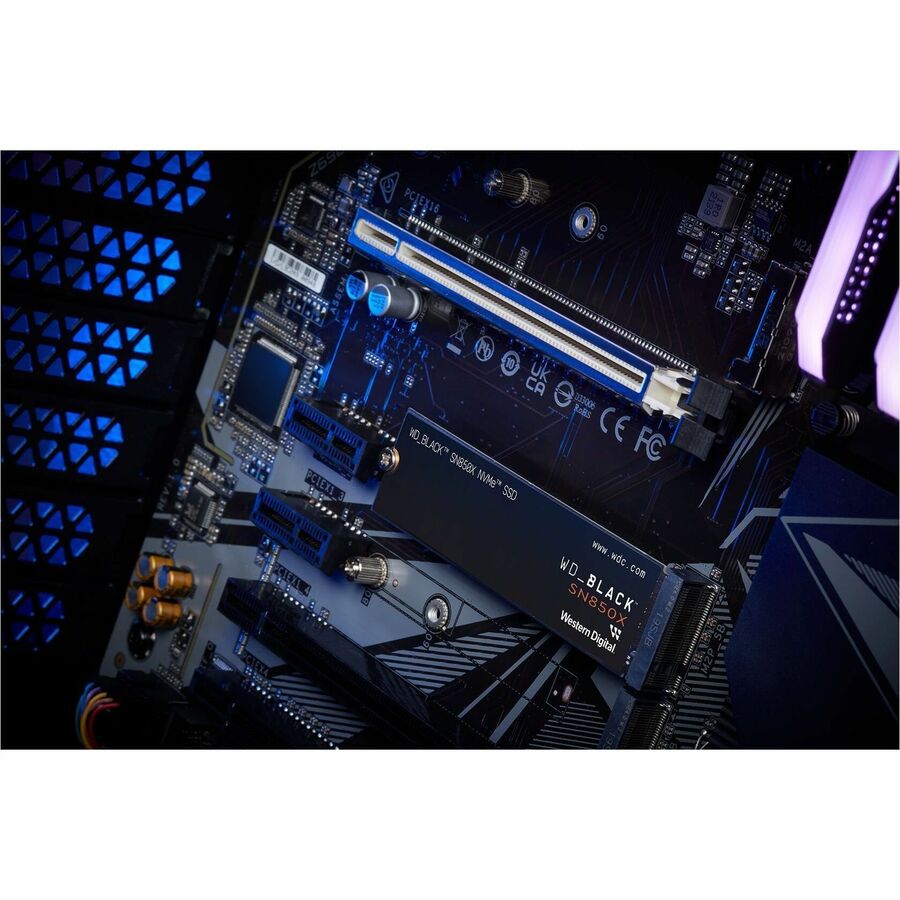 WD Black SN850X WDS400T2X0E-00BCA0 4 TB Solid State Drive - M.2 2280 Internal - PCI Express NVMe (PCI Express NVMe 4.0 x4) WDS400T2X0E-00BCA0
