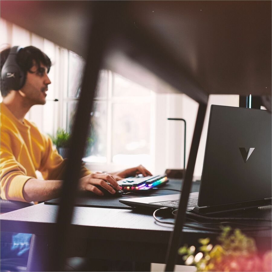 VICTUS 15-fa1000 15-fa1200nr 15.6" Gaming Notebook - Full HD - Intel Core i5 12th Gen i5-12450H - 8 GB - 512 GB SSD - Mica Silver, Black Chrome A05XKUA#ABA