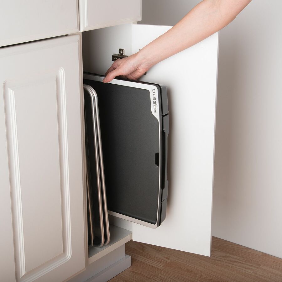 Presto 15" x 14" Tilt and Fold Griddle 07071