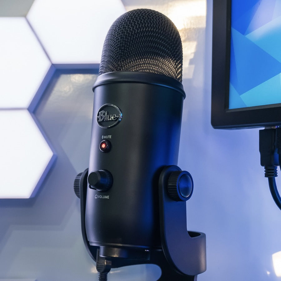 Blue Yeti Wired Condenser Microphone 988-000100