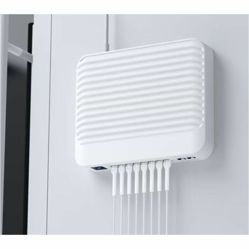 Ubiquiti Professional 8 PoE USW-PRO-8-POE