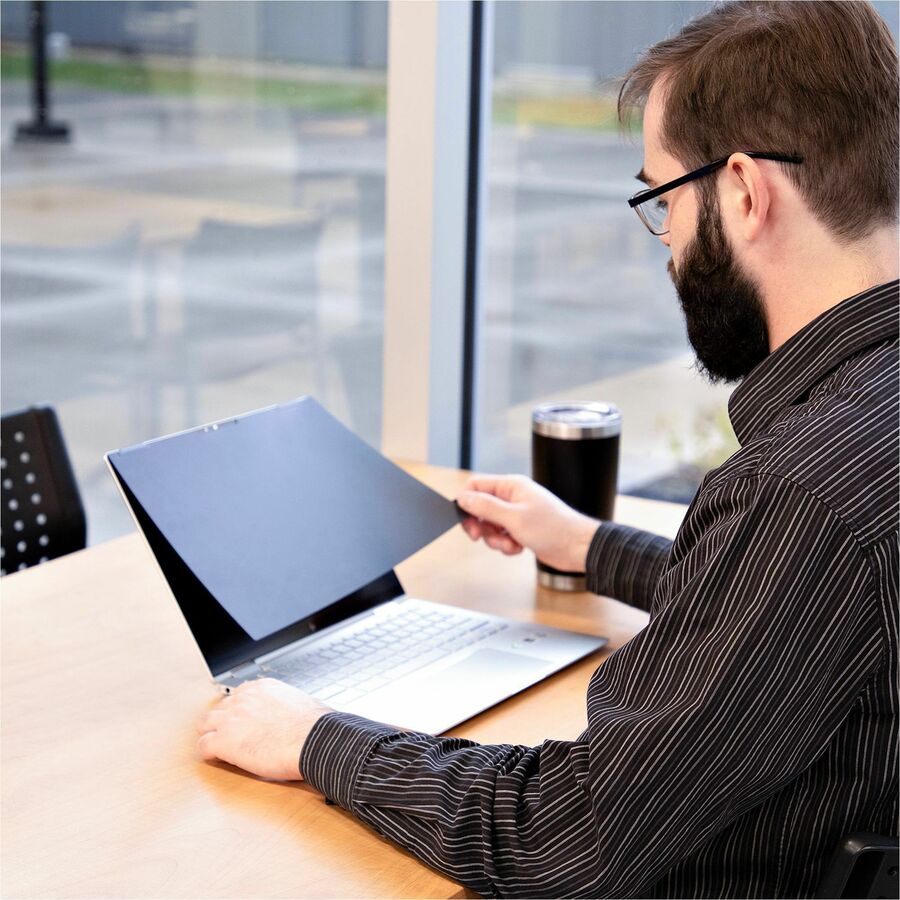 StarTech.com 14in 16:10 Touch Privacy Screen, Laptop Security Shield, Anti-Glare Blue Light Filter Flip-Over 14LT6-PRIVACY-SCREEN