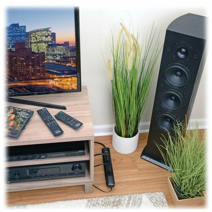 Eaton Tripp Lite Series Protect It! 7-Outlet Surge Protector, 12 ft. Cord, 1080 Joules, Diagnostic LED, Black Housing TLP712B