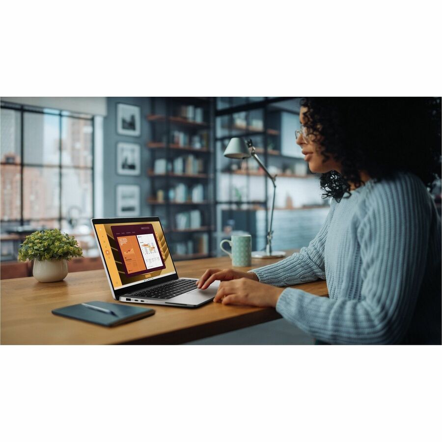 Dell Latitude 5000 5350 13.3" Touchscreen Notebook - Full HD - Intel Core Ultra 7 165U - vPro Technology - 16 GB - 256 GB SSD - Gray 5XCJ8