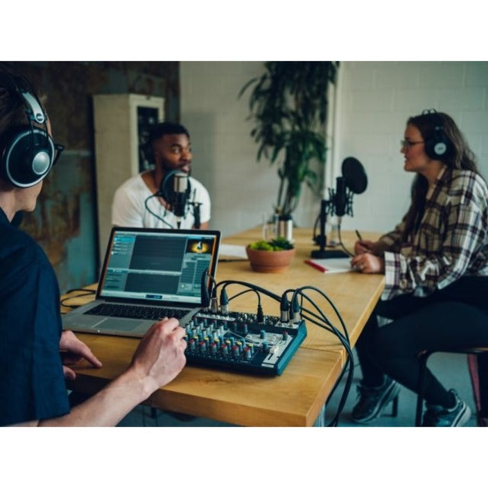 Soundcraft Small-format Analog Mixing Console with USB I/O and Lexicon Effects SCR-5085985US-01