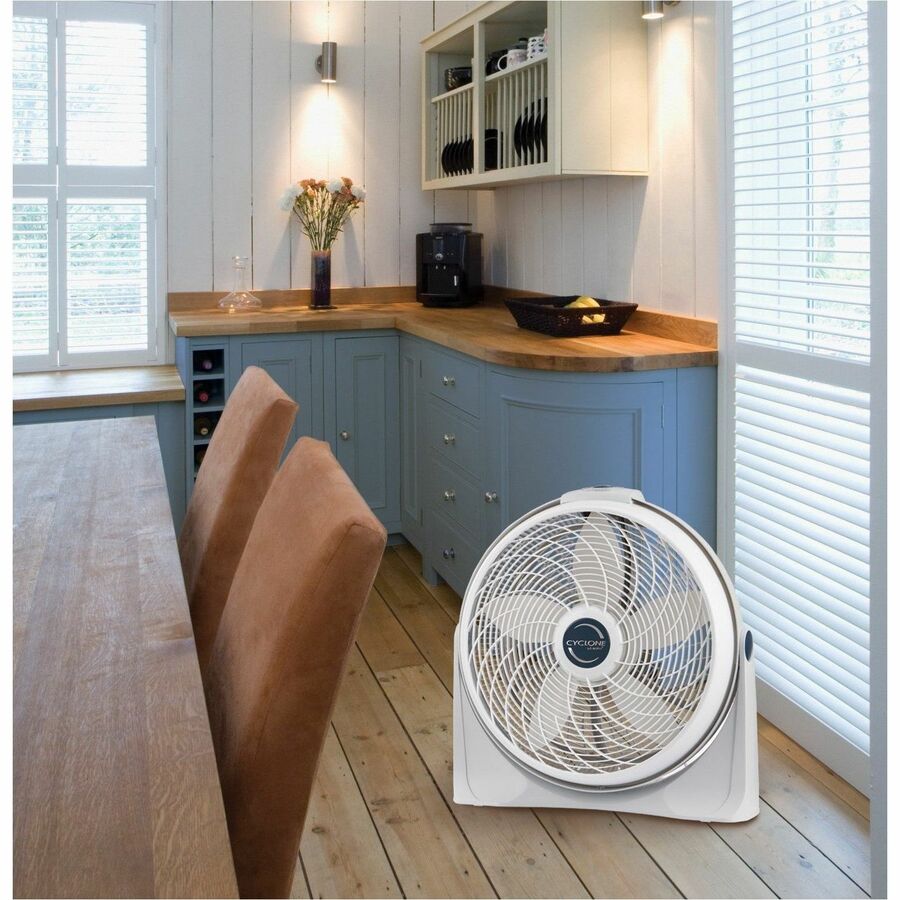 Lasko 3520 Cyclone Pivoting Floor Fan 3520