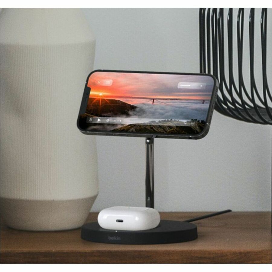 Belkin 2-in-1 Wireless Charger Stand with Official MagSafe Charging 15W WIZ010TTBK