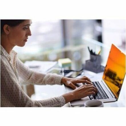 3M&trade; Gold Privacy Filter for Apple&reg; MacBook Pro&reg; 16 2021, 16:10, GFNAP011 GFNAP011
