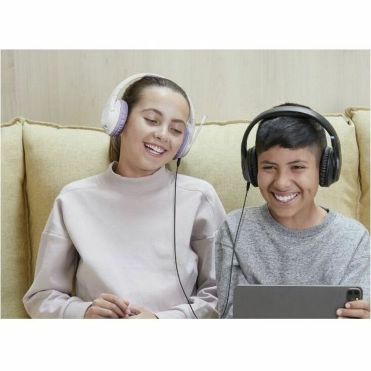 Belkin Wireless Over-Ear Headset for Kids with Mic - On-Ear Earphones for iPhone, iPad, Fire Tablet & More - Black AUD006btBLK