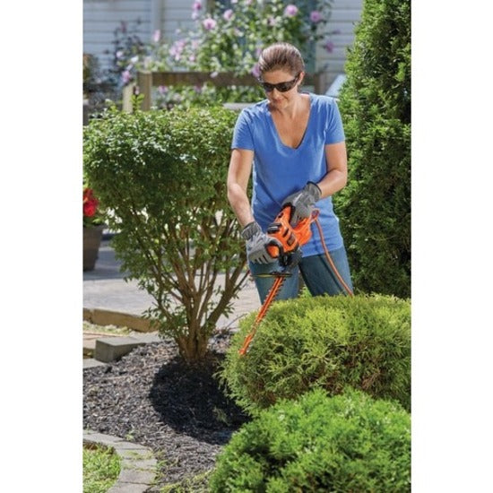 Black & Decker 16 in. Electric Hedge Trimmer BEHT100